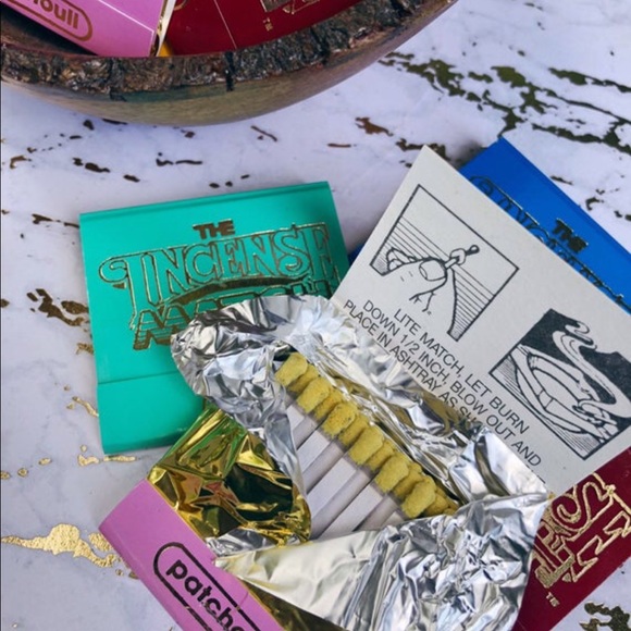 FIVE Incense Match Books - Picture 4 of 6
